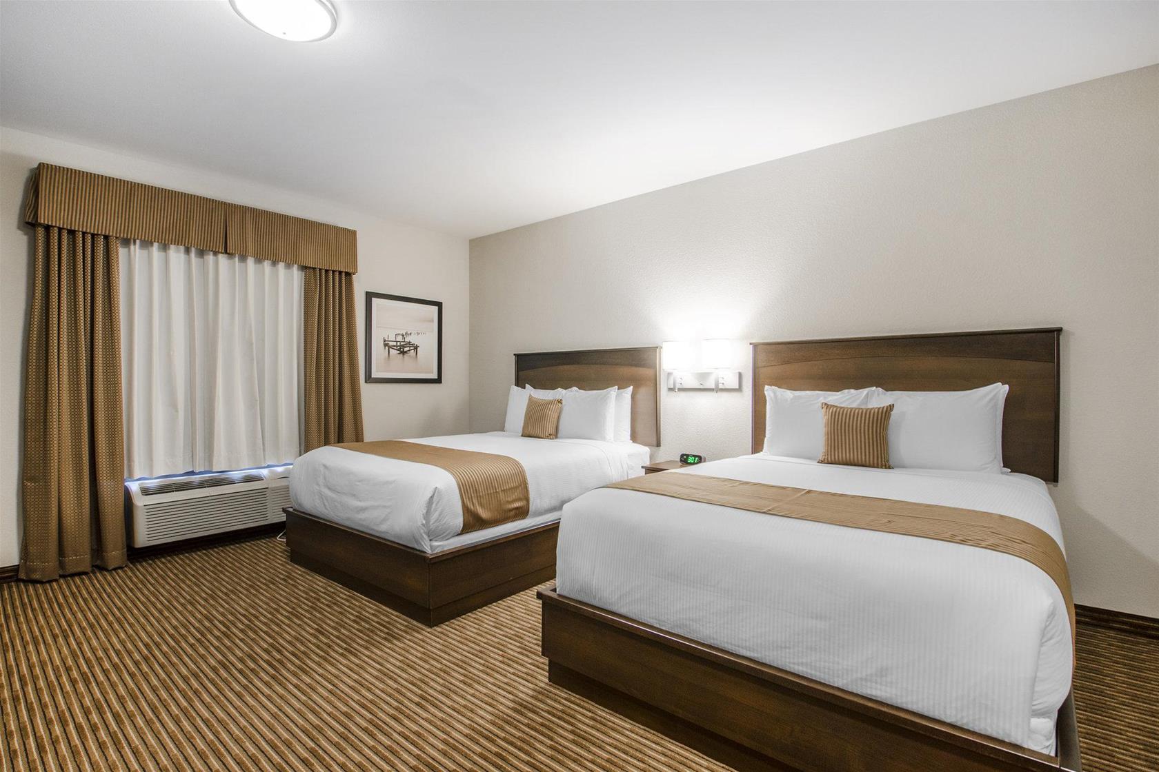 Quality Inn & Suites Estevan Exteriör bild