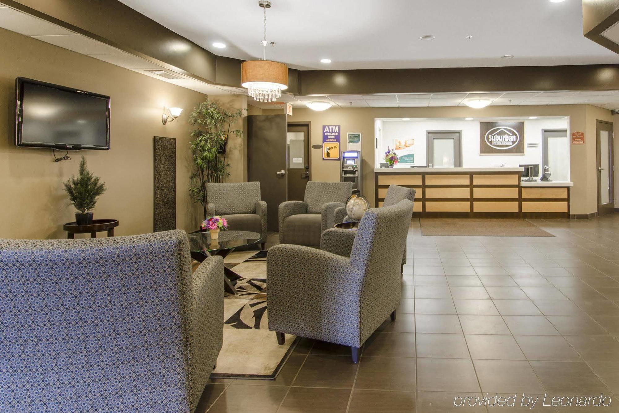 Quality Inn & Suites Estevan Exteriör bild